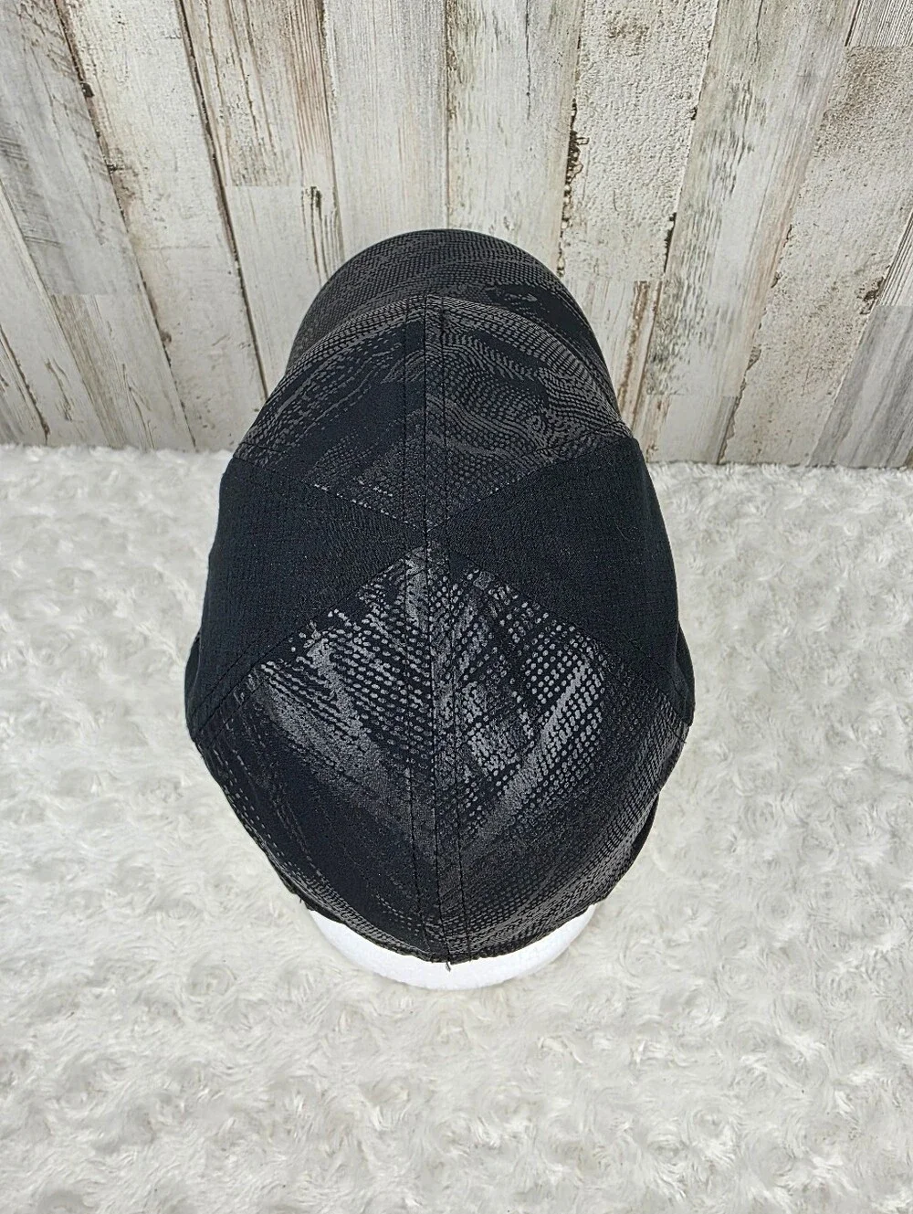 Under Armour Fly By Black Metallic Baseball Cap